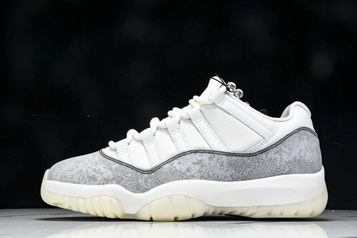 Air Jordan 11 Low CNY “Year of the Snake”  HQ7000-001