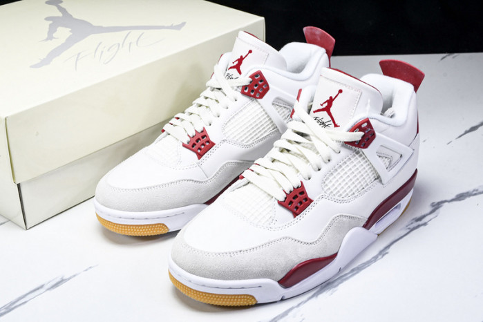 Jordan 4 Retro SB Varsity Red DR5415-106