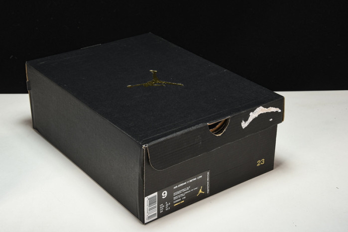 Jordan 11 Retro Low University Blue   528895-106