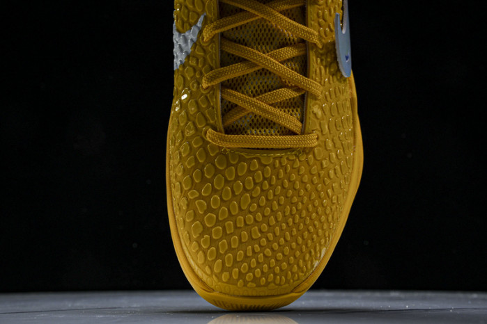 Kobe 6 Protro “Off White” CW2190-501