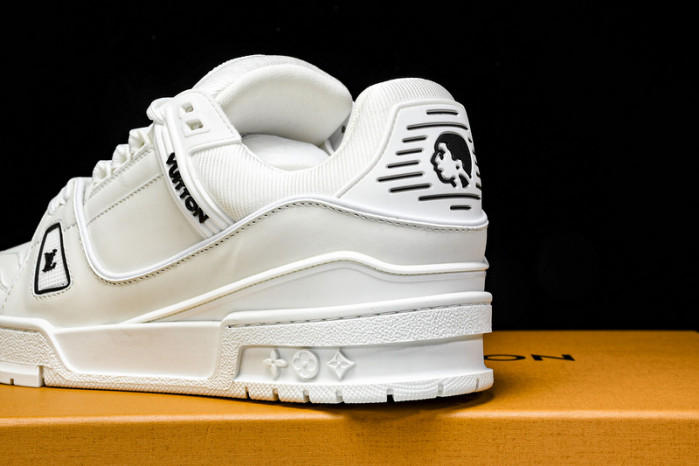 LVT  SNEAKERS   COPSHOE  L&V-trainer 64