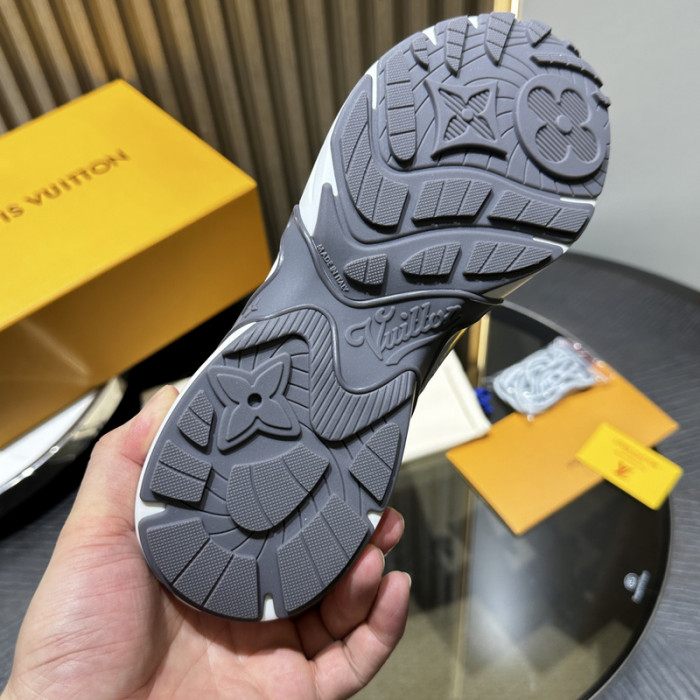 LVT   Olympia Sneaker  COPSHOE  L&V-OL 01