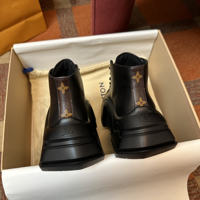 LVT  BOOT   COPSHOE  L&V-350