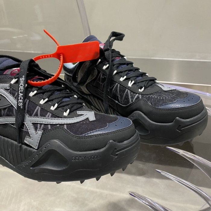 OF C/O ODSY-1000 SNEAKER   KICKZE OW-18