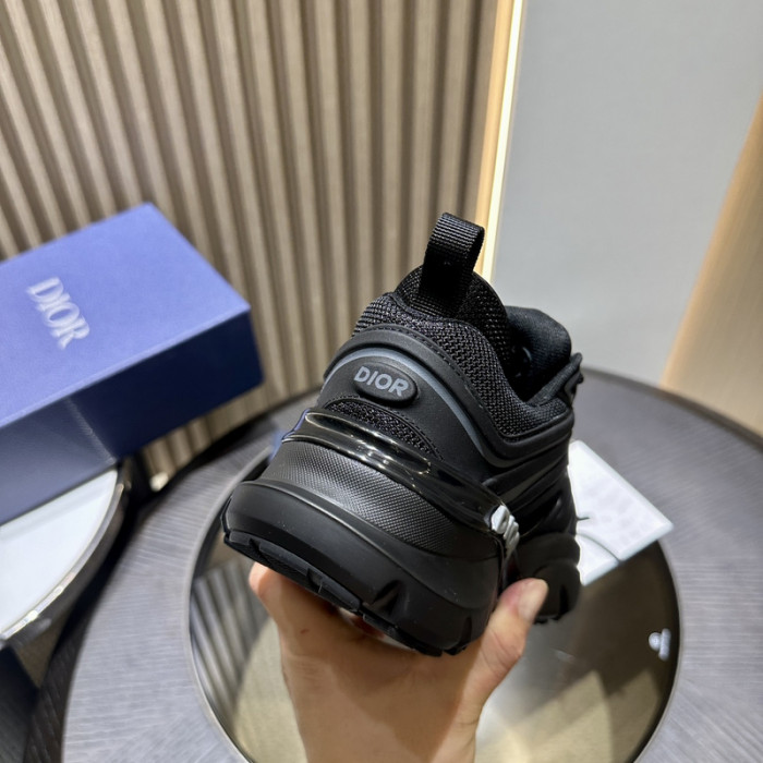 D1R* B44   copshoe  DR-301