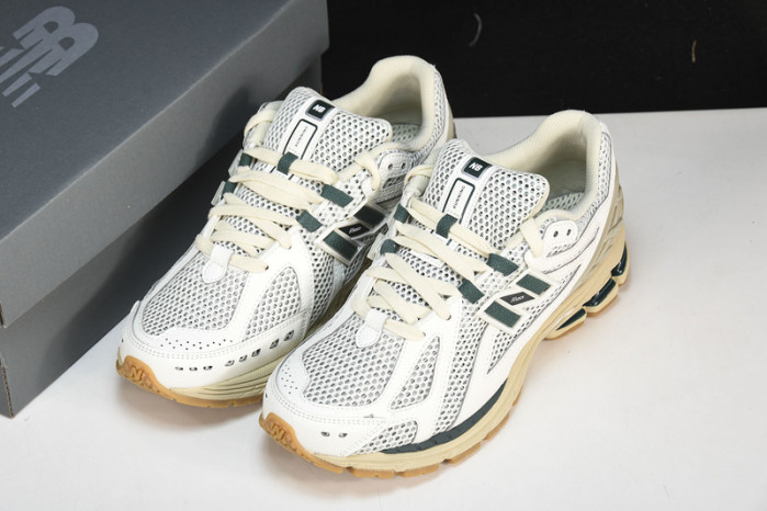 N*EW B*ALANCE COPSHOE NB-055