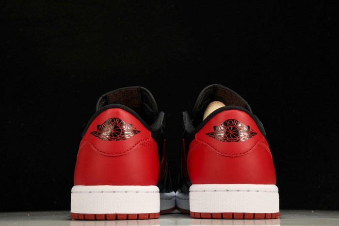 Jordan 1 Retro Low Bred (2015) - 705329-001