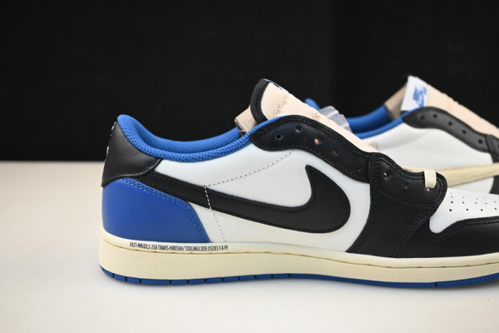TRAVIS SCOTT X FRAGMENT X AIR JORDAN 1 LOF OG DM7866-140