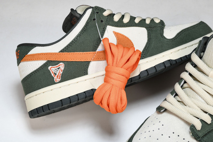 Nike SB Dunk Low Eire  - 304292-185