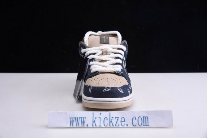 Travis Scott x Nike SB Dunk Low-CT5053-001