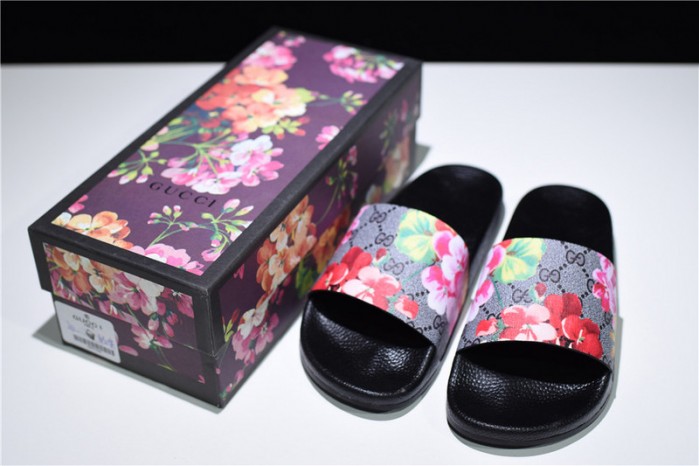 GC Leather SLIDE SANDAL with FLOWER  0400088498707
